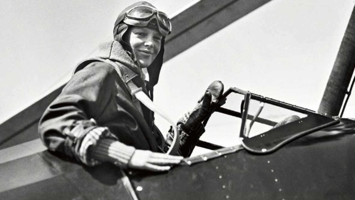 Amelia Earhart. VoxBox.